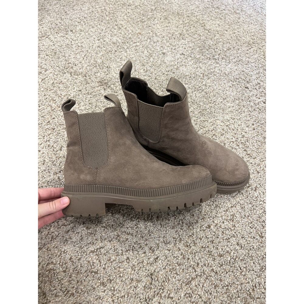 Tan H&M Platform Boots - Women's Size 7